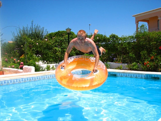 Tunisia vazuta din piscina